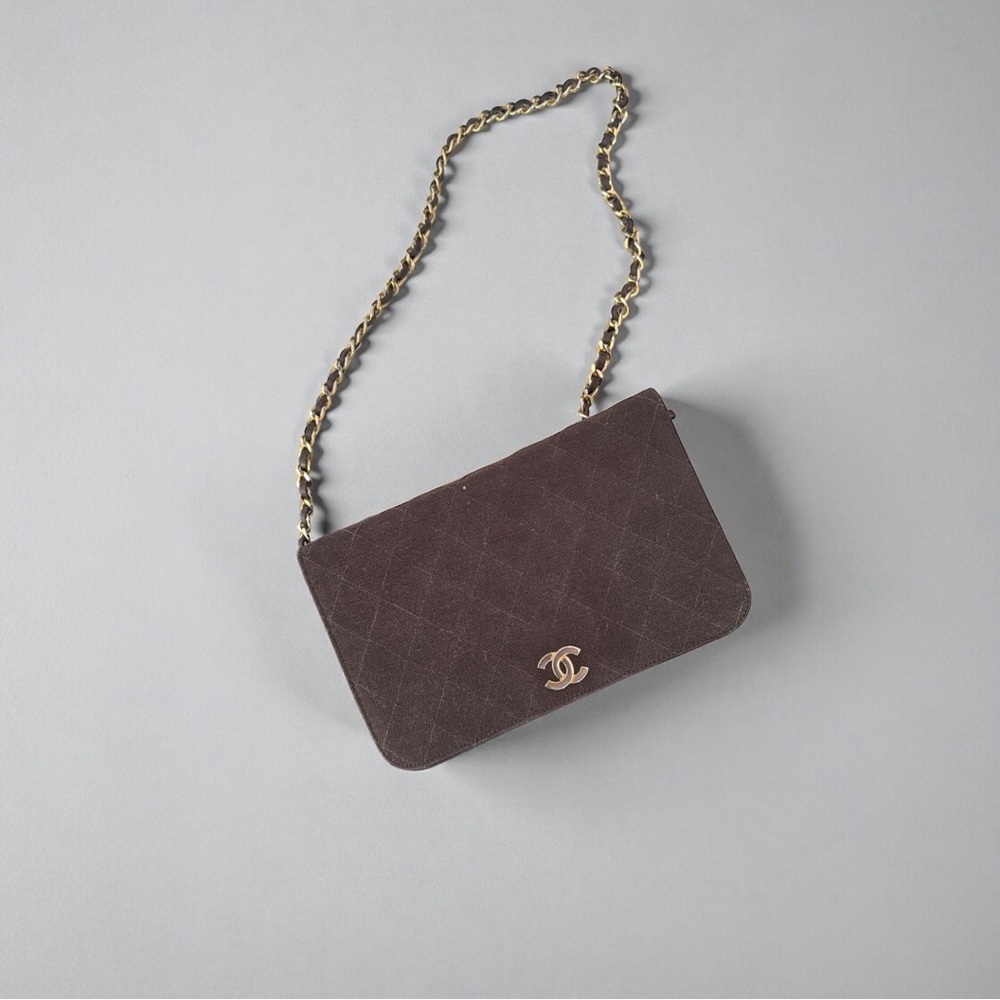 CHANEL Dark Brown Quilted Clutch with Gold Chain - Picture 3 of 4
